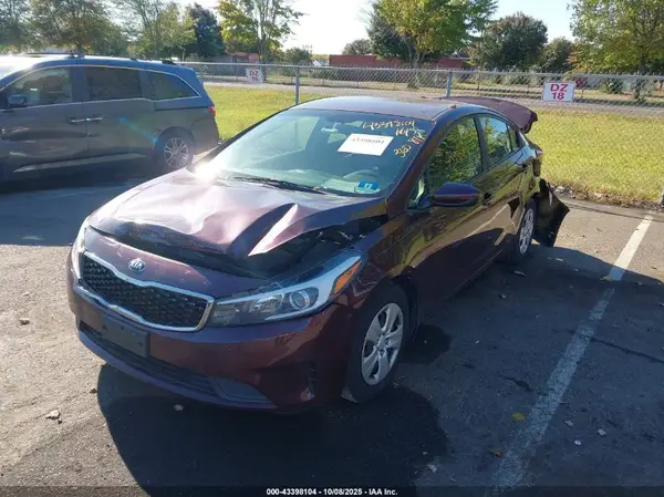 3KPFL4A73JE248711 2018 KIA FORTE - Image 2