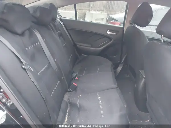 3KPFL4A73JE254072 2018 KIA FORTE - Image 8