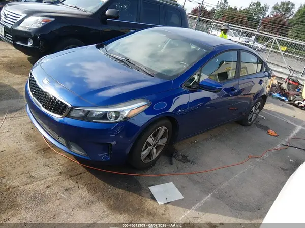 3KPFL4A73JE261622 2018 KIA FORTE - Image 2