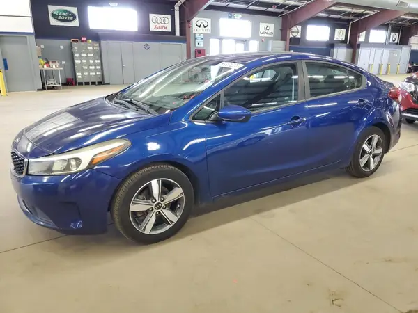 3KPFL4A73JE274161 2018 KIA FORTE - Image 1