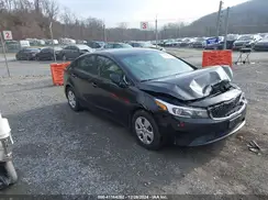 3KPFL4A73JE277982 2018 KIA FORTE