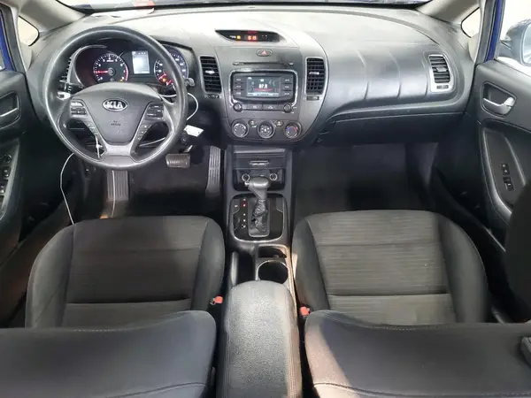 3KPFL4A74HE010912 2017 KIA FORTE - Image 8