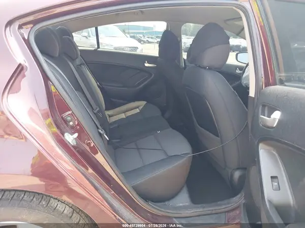 3KPFL4A74HE012949 2017 KIA FORTE - Image 8