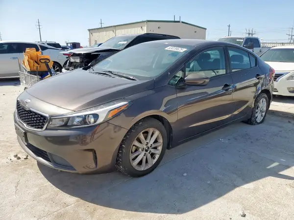 3KPFL4A74HE014569 2017 KIA FORTE - Image 1