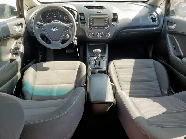 3KPFL4A74HE014569 2017 KIA FORTE - Image 8