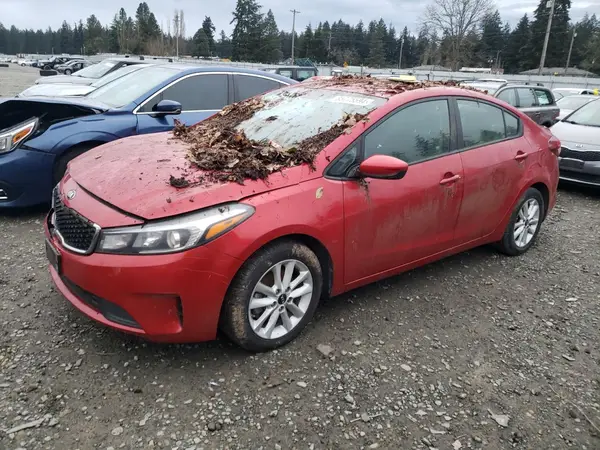 3KPFL4A74HE028729 2017 KIA FORTE - Image 1