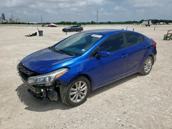 3KPFL4A74HE028892 2017 KIA FORTE - Image 1