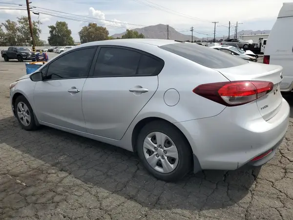 3KPFL4A74HE035759 2017 KIA FORTE - Image 2