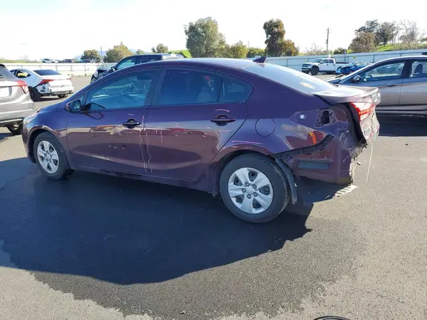 3KPFL4A74HE039164 2017 KIA FORTE - Image 2