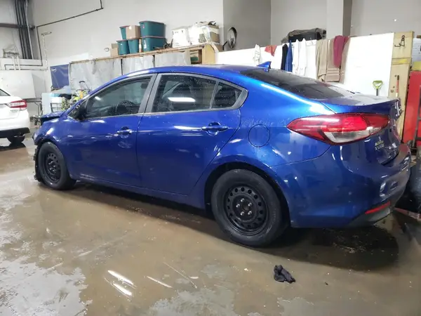 3KPFL4A74HE040802 2017 KIA FORTE - Image 2