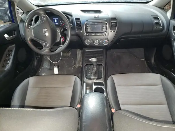 3KPFL4A74HE040802 2017 KIA FORTE - Image 8