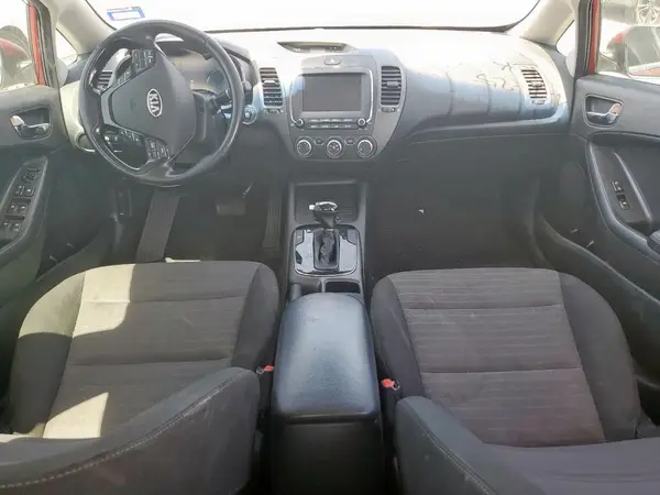 3KPFL4A74HE043229 2017 KIA FORTE - Image 8