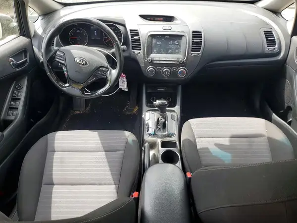 3KPFL4A74HE057261 2017 KIA FORTE - Image 8