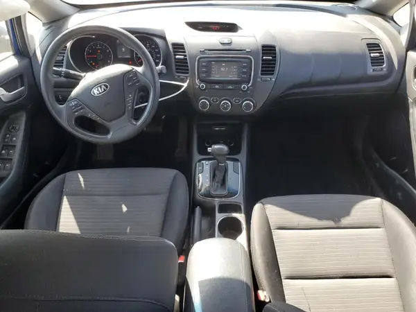 3KPFL4A74HE057843 2017 KIA FORTE - Image 8