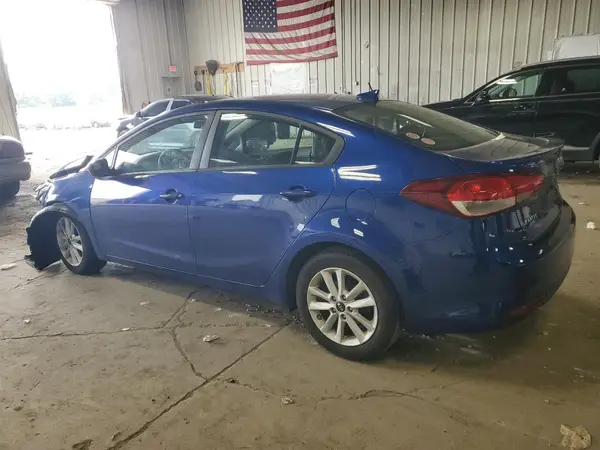 3KPFL4A74HE060175 2017 KIA FORTE - Image 2