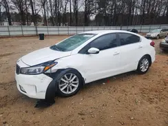 3KPFL4A74HE060581 2017 KIA FORTE