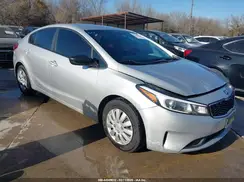 3KPFL4A74HE063819 2017 KIA FORTE