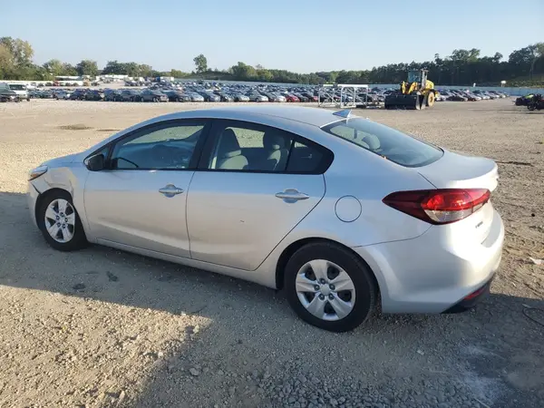 3KPFL4A74HE064744 2017 KIA FORTE - Image 2
