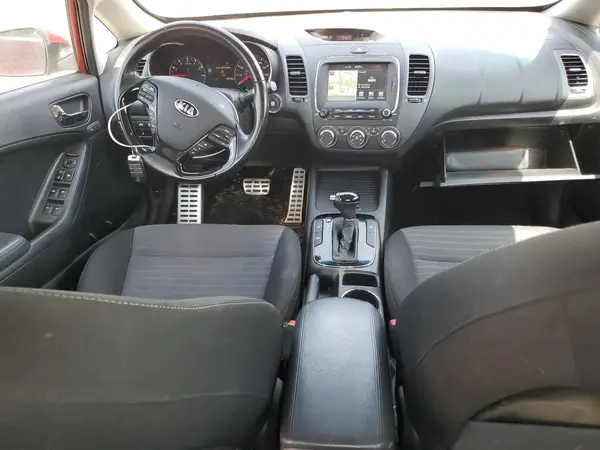 3KPFL4A74HE070205 2017 KIA FORTE - Image 8
