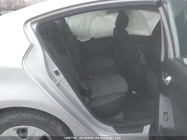3KPFL4A74HE070625 2017 KIA FORTE - Image 8