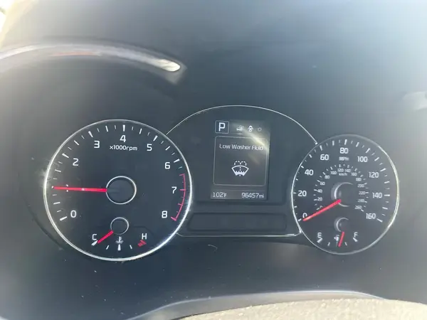 3KPFL4A74HE082094 2017 KIA FORTE - Image 8