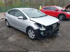 3KPFL4A74HE087117 2017 KIA FORTE