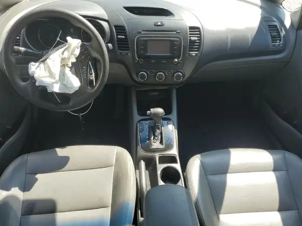 3KPFL4A74HE089062 2017 KIA FORTE - Image 8