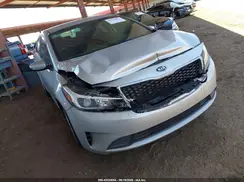 3KPFL4A74HE091975 2017 KIA FORTE