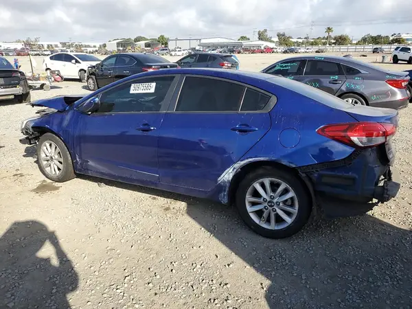3KPFL4A74HE100657 2017 KIA FORTE - Image 2