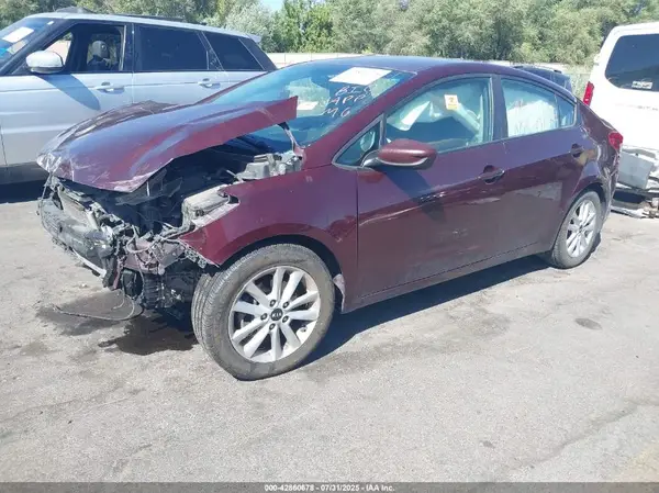 3KPFL4A74HE100660 2017 KIA FORTE - Image 2