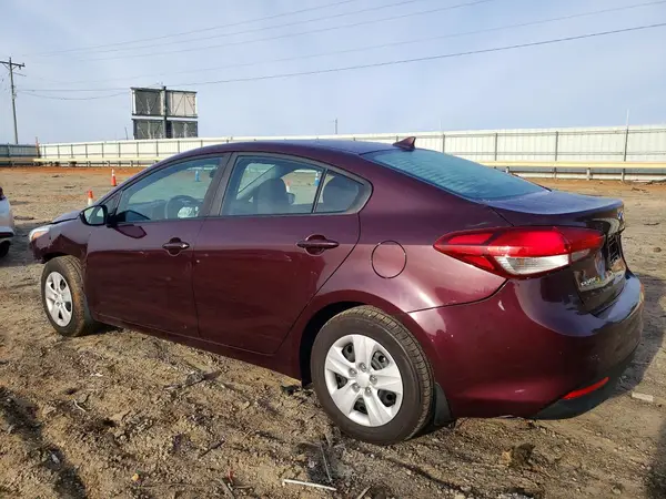 3KPFL4A74HE109505 2017 KIA FORTE - Image 2