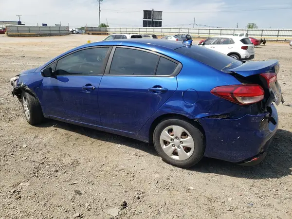 3KPFL4A74HE110430 2017 KIA FORTE - Image 2