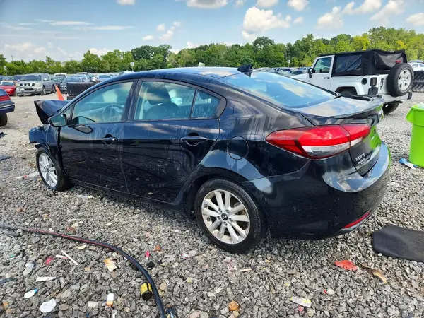 3KPFL4A74HE114557 2017 KIA FORTE - Image 2
