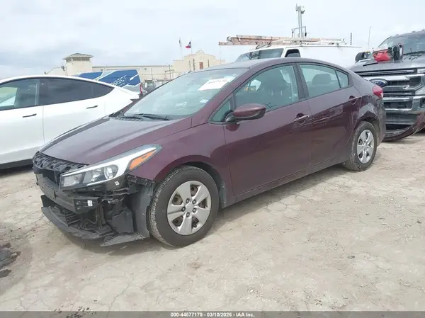 3KPFL4A74HE123789 2017 KIA FORTE - Image 2