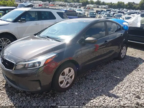 3KPFL4A74HE125249 2017 KIA FORTE - Image 2