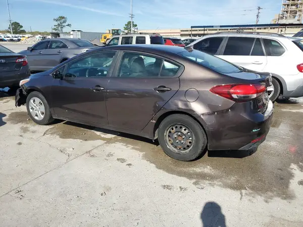 3KPFL4A74HE127454 2017 KIA FORTE - Image 2