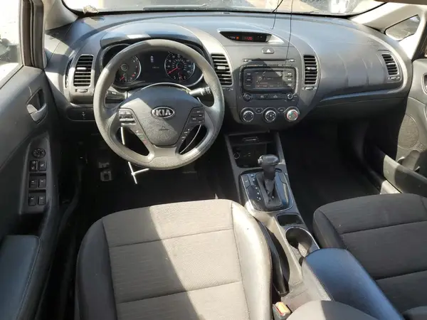 3KPFL4A74HE127454 2017 KIA FORTE - Image 8