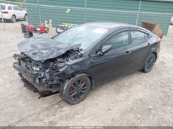 3KPFL4A74HE131052 2017 KIA FORTE - Image 2