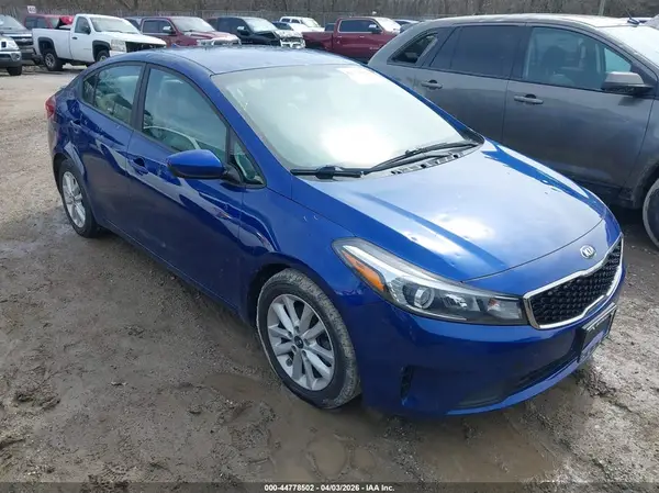 3KPFL4A74HE135005 2017 KIA FORTE - Image 1