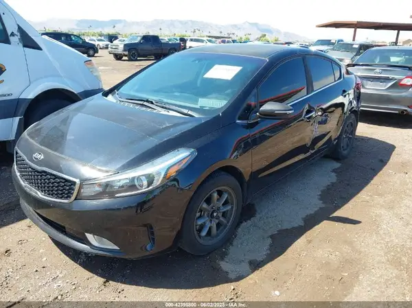 3KPFL4A74HE142438 2017 KIA FORTE - Image 2