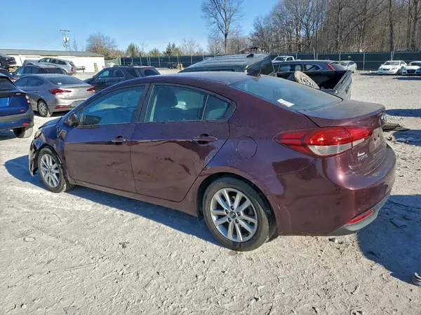 3KPFL4A74HE145419 2017 KIA FORTE - Image 2