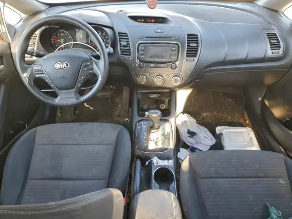 3KPFL4A74HE145419 2017 KIA FORTE - Image 8