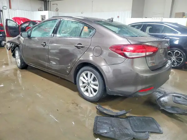 3KPFL4A74HE145937 2017 KIA FORTE - Image 2