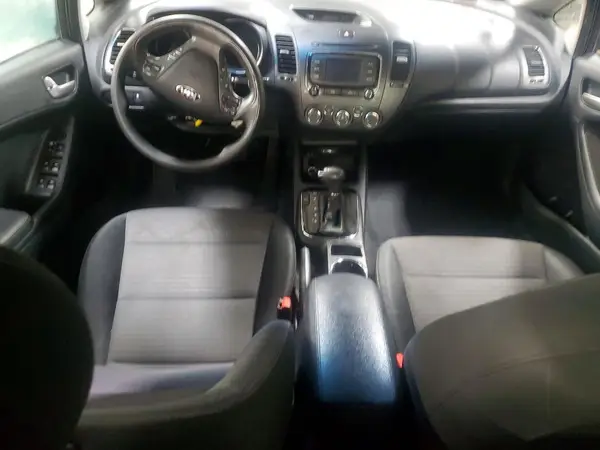 3KPFL4A74HE145937 2017 KIA FORTE - Image 8