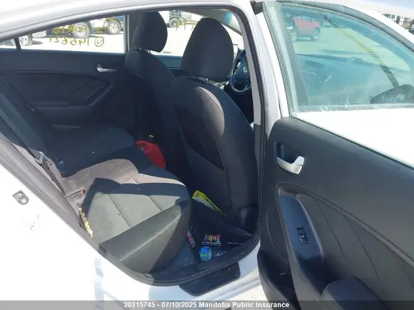 3KPFL4A74HE146621 2017 KIA FORTE - Image 8