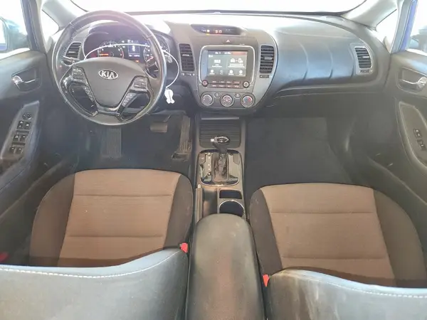 3KPFL4A74HE149910 2017 KIA FORTE - Image 8