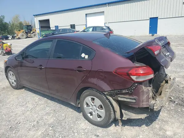 3KPFL4A74HE150944 2017 KIA FORTE - Image 2