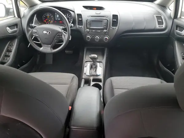 3KPFL4A74HE151091 2017 KIA FORTE - Image 8