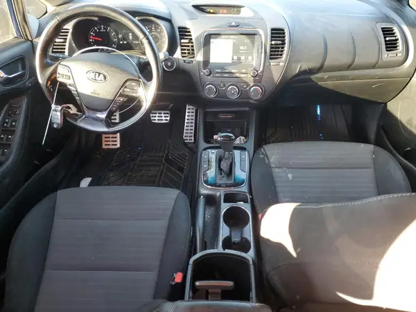 3KPFL4A74HE154038 2017 KIA FORTE - Image 8