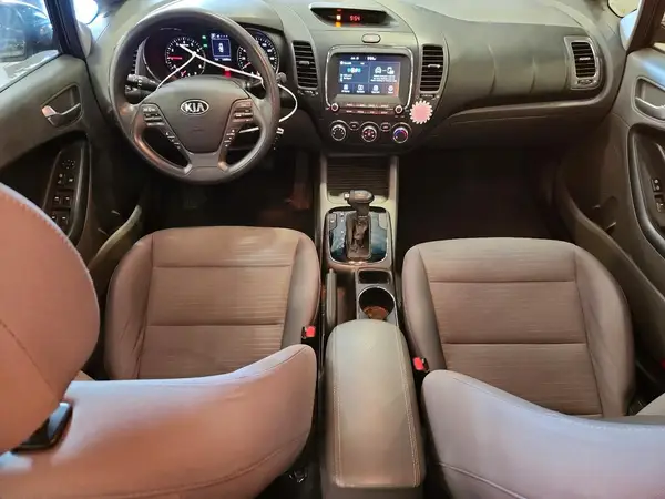 3KPFL4A74JE164011 2018 KIA FORTE - Image 8